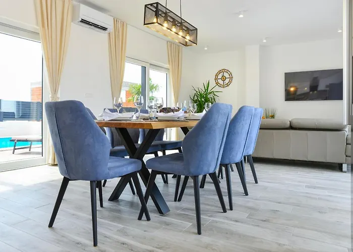 Luxury Valentina With Heated Pool Near The Sea- By Ta Leut Agency * Vrsi